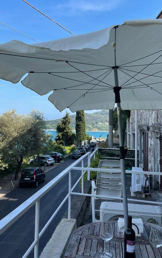 Monolocale Baia Dei Delfini Apartment Porto Venere Ngoại thất bức ảnh