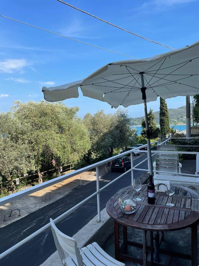Monolocale Baia Dei Delfini Apartment Porto Venere Ngoại thất bức ảnh