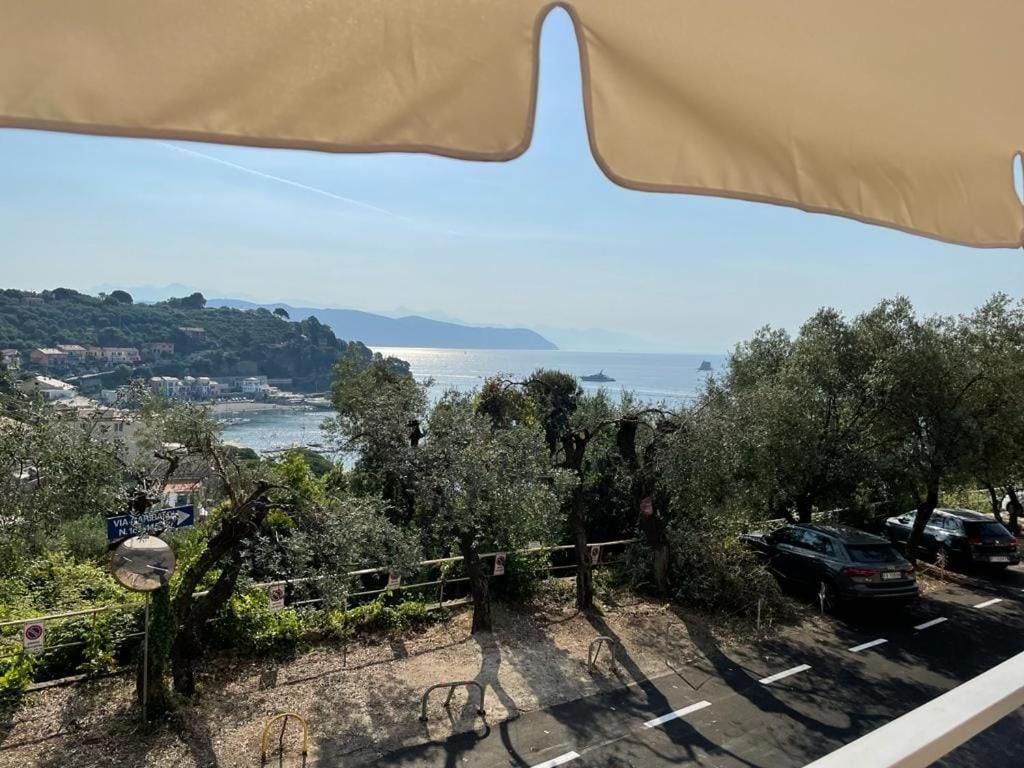 Monolocale Baia Dei Delfini Apartment Porto Venere Ngoại thất bức ảnh
